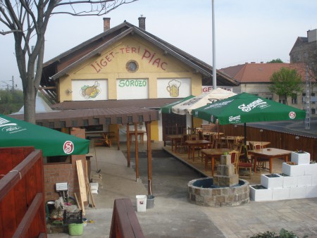 SÖRÖZŐ ÉS GRILL TERASZ